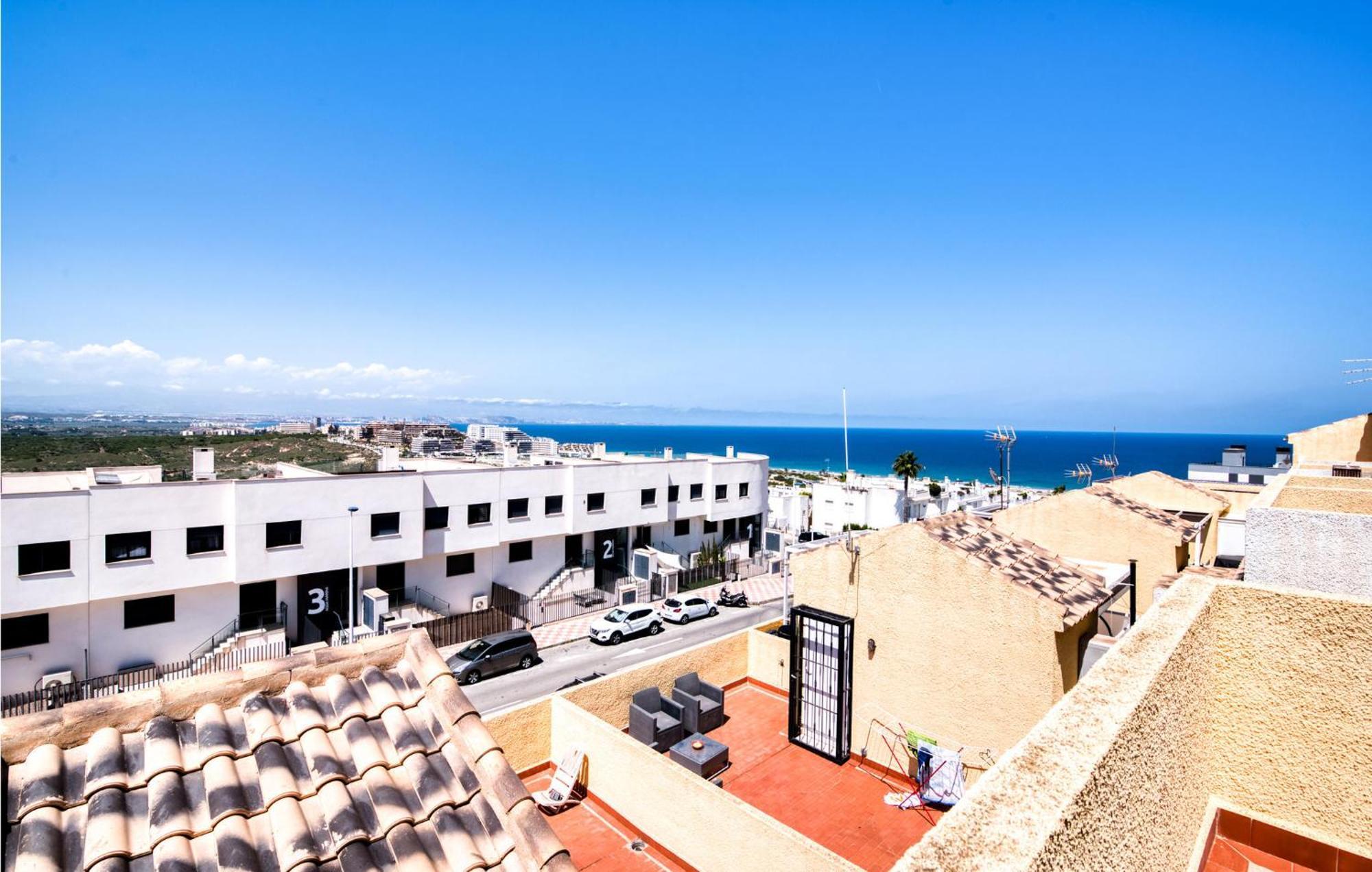 Gorgeous Home In Santa Pola With Wifi Esterno foto